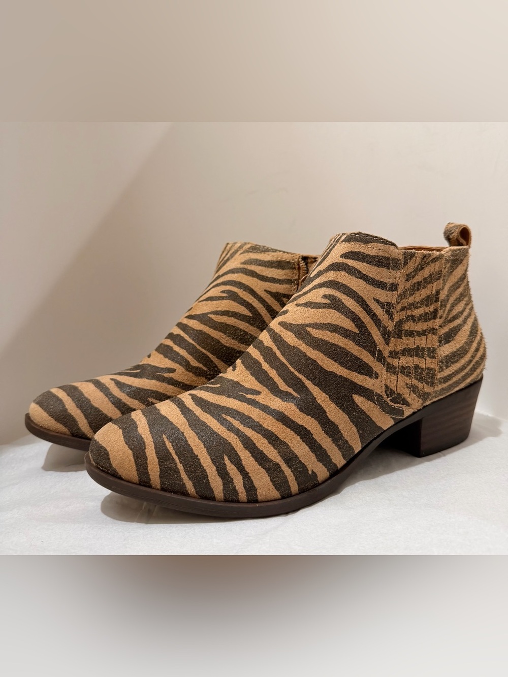 Bimare Tiger Natural Suede Ankle Boots 8.5 M NWOT
